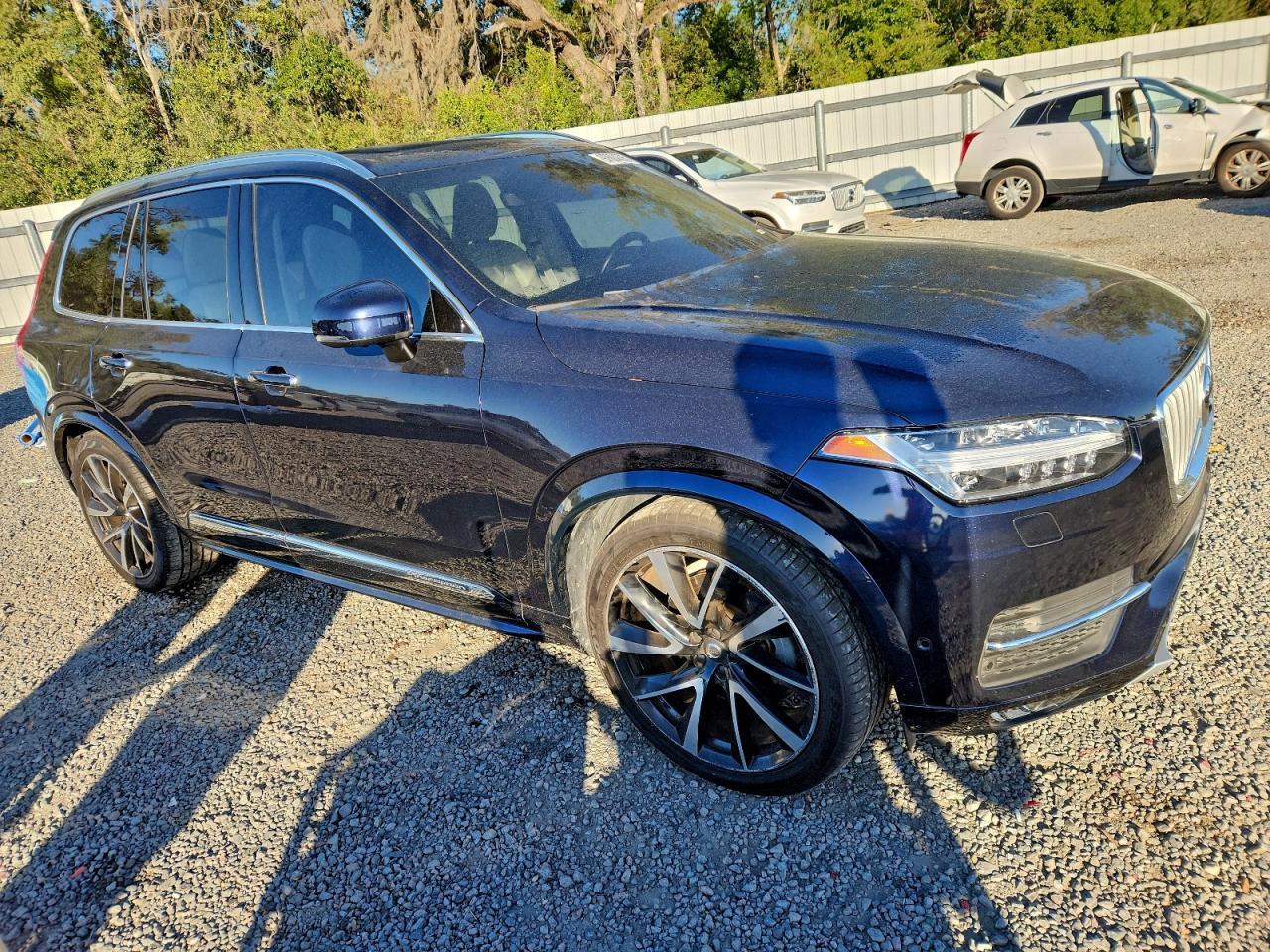 2019 VOLVO XC90