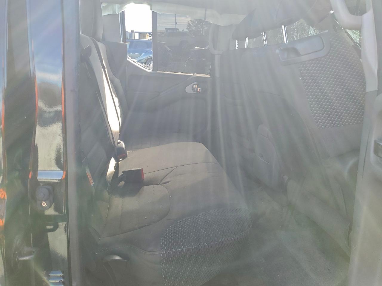 2012 NISSAN Frontier