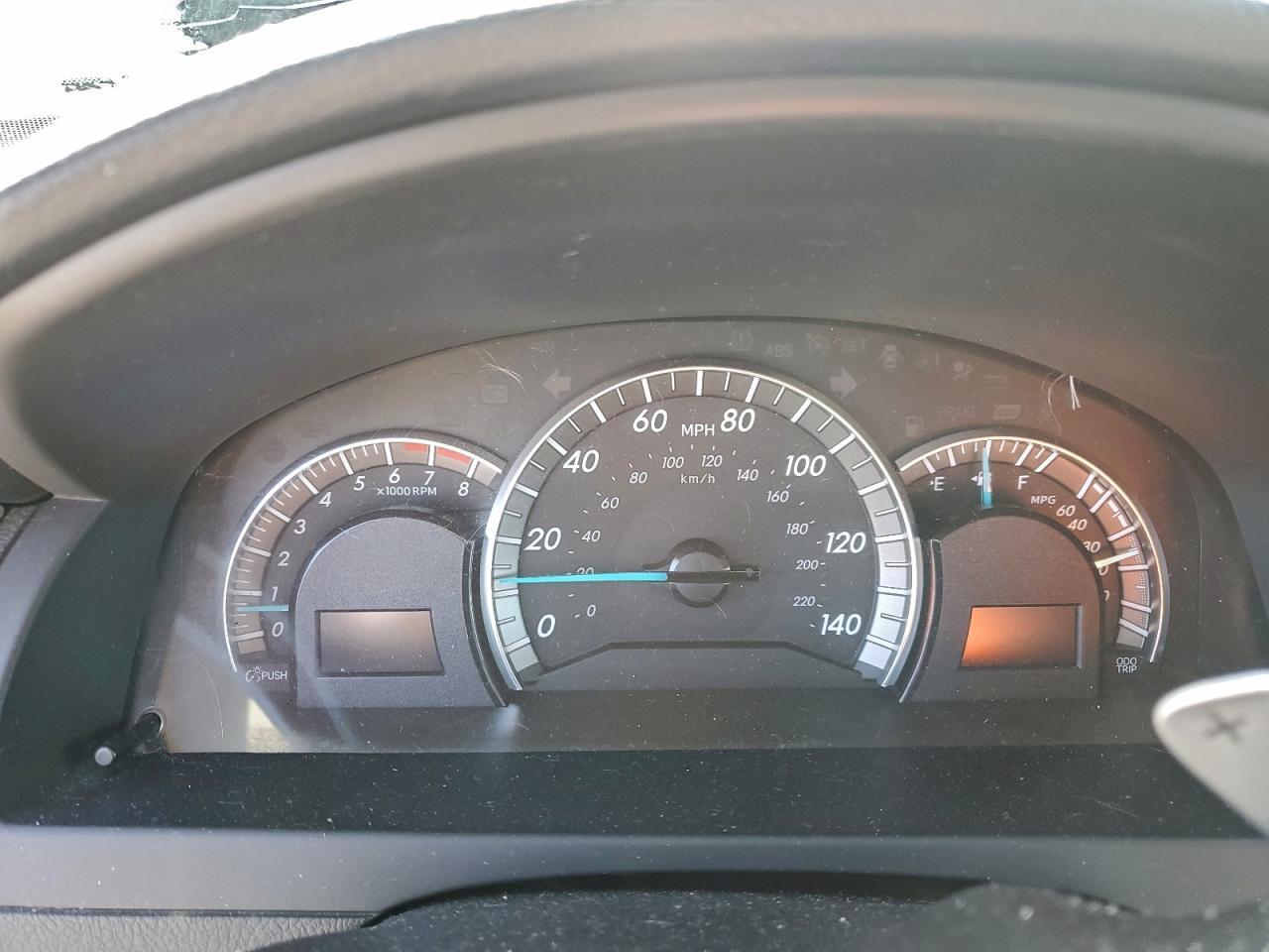 2014 TOYOTA CAMRY