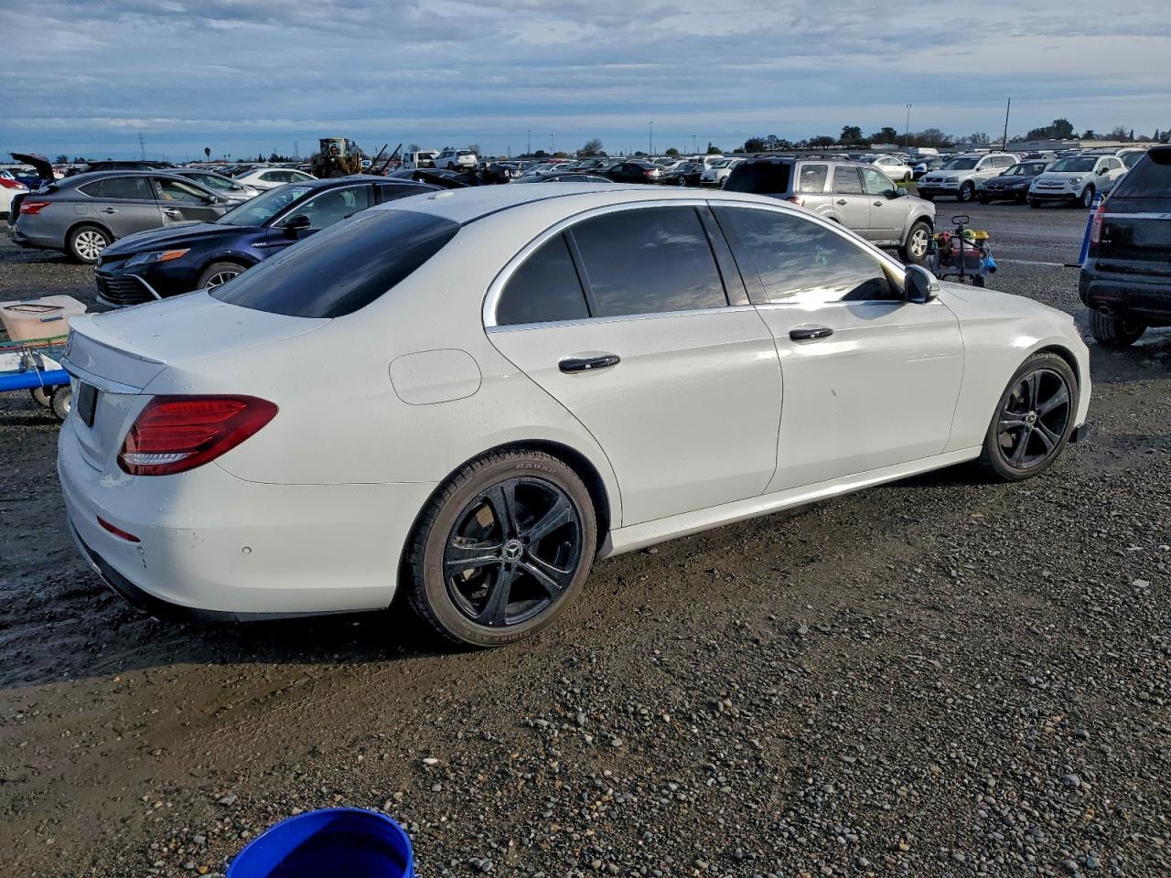 2018 MERCEDES-BENZ E-Class