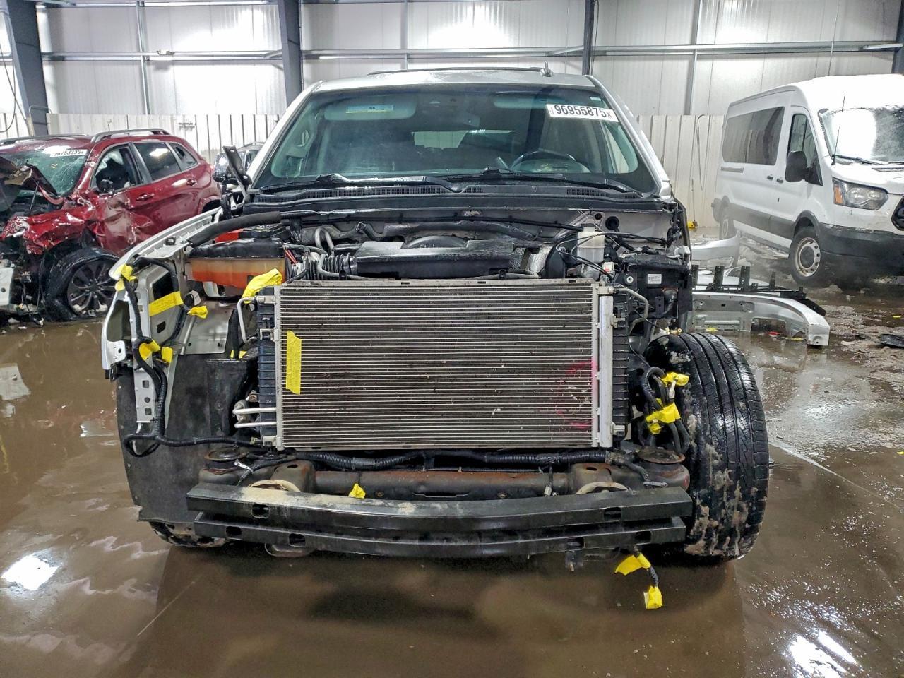 2015 CHEVROLET Suburban