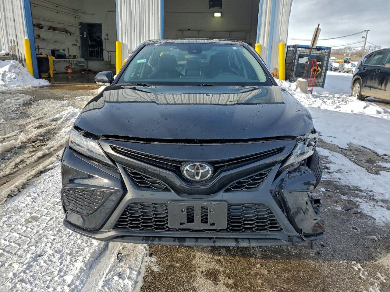 2023 TOYOTA CAMRY