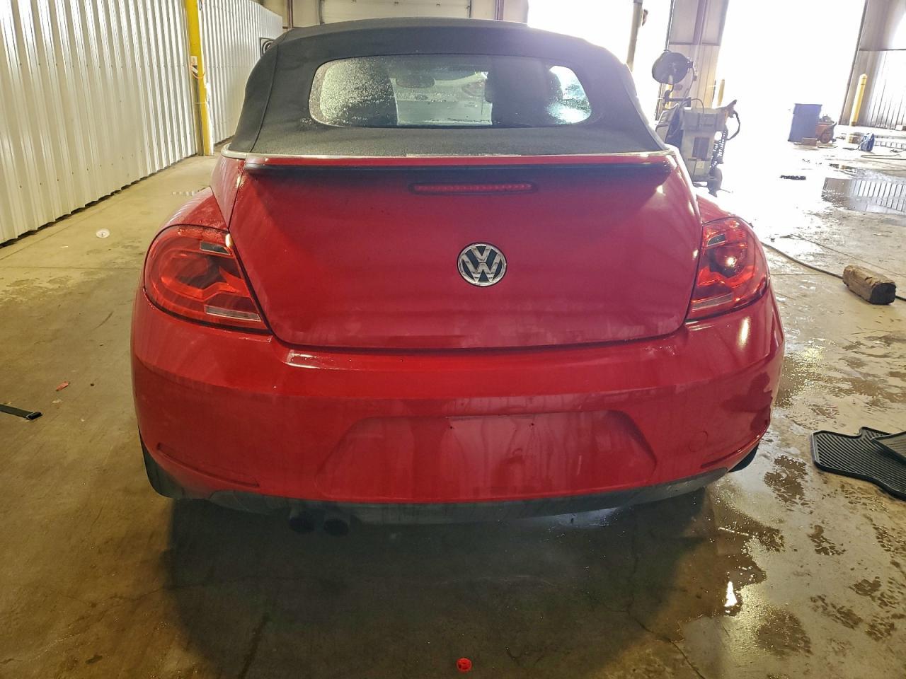 2013 VOLKSWAGEN Beetle