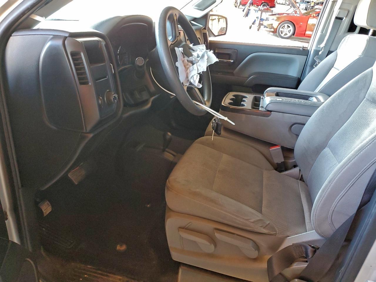 2018 CHEVROLET Silverado