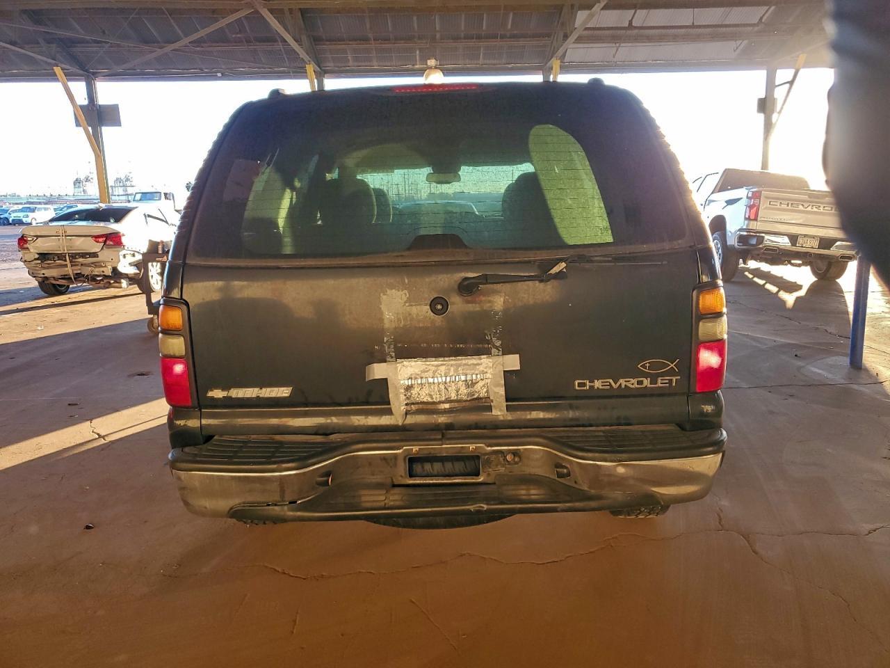 2004 CHEVROLET Tahoe