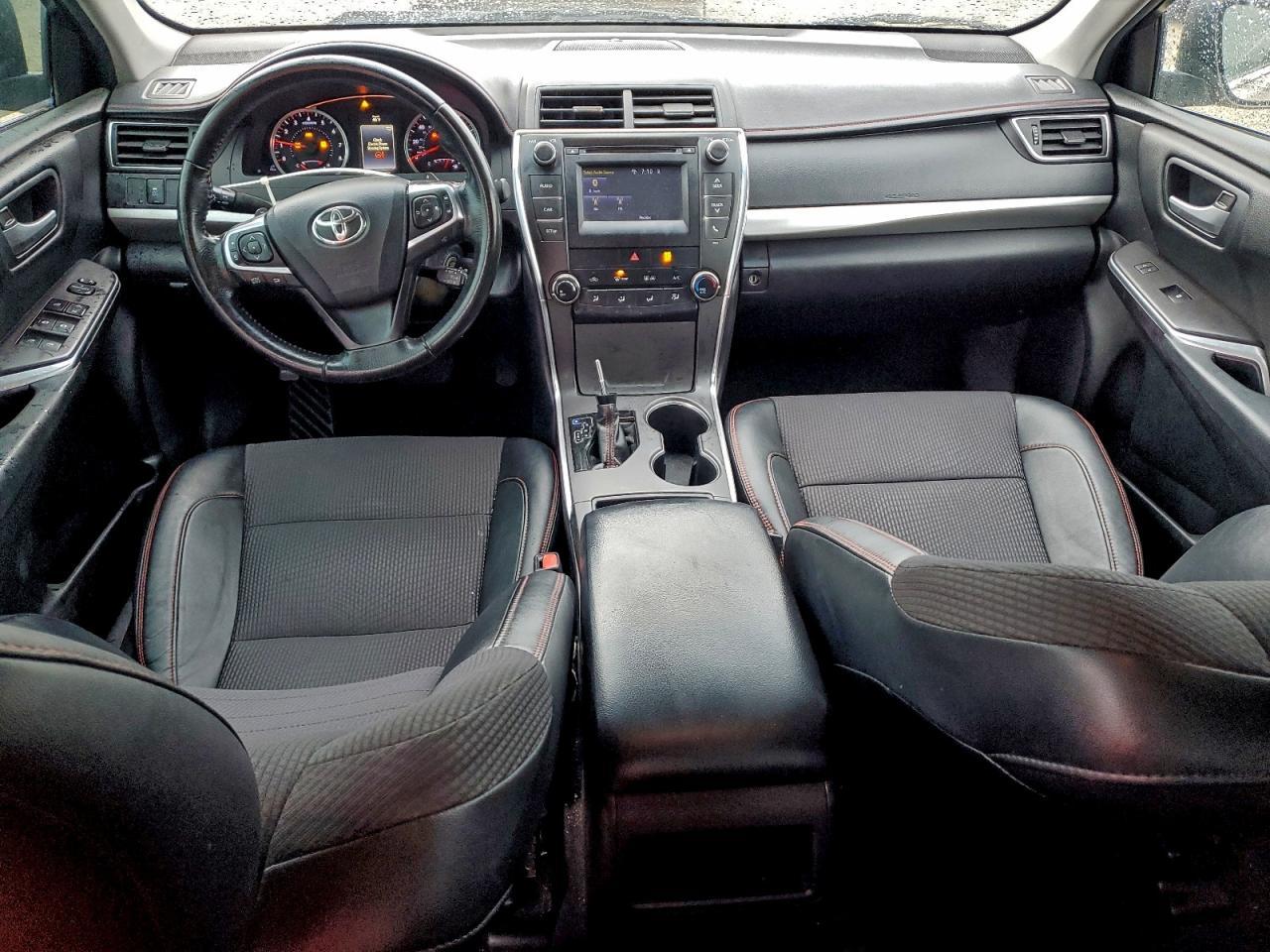 2016 TOYOTA CAMRY