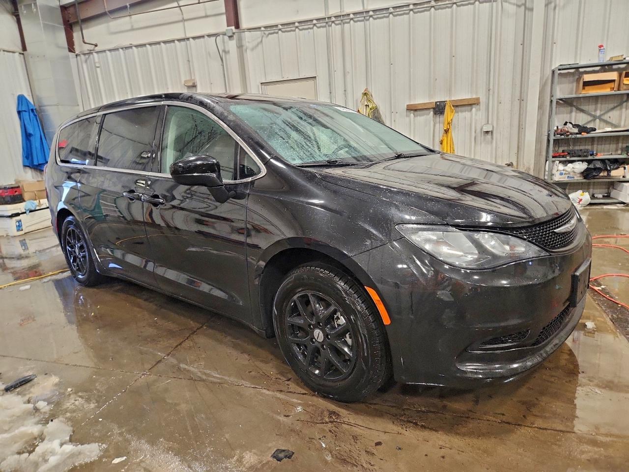 2023 CHRYSLER Voyager