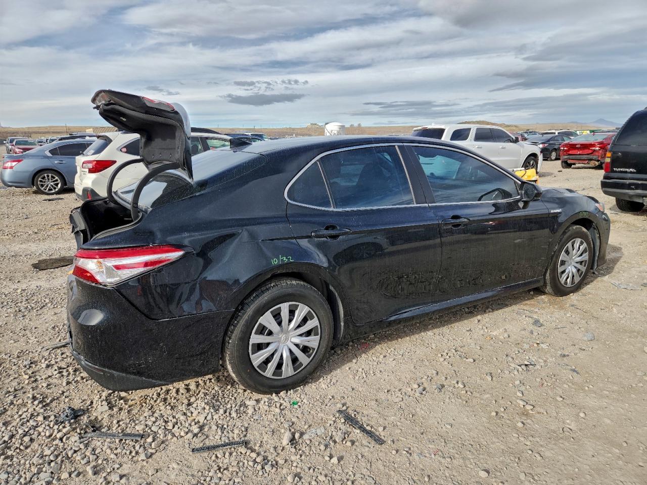2020 TOYOTA CAMRY