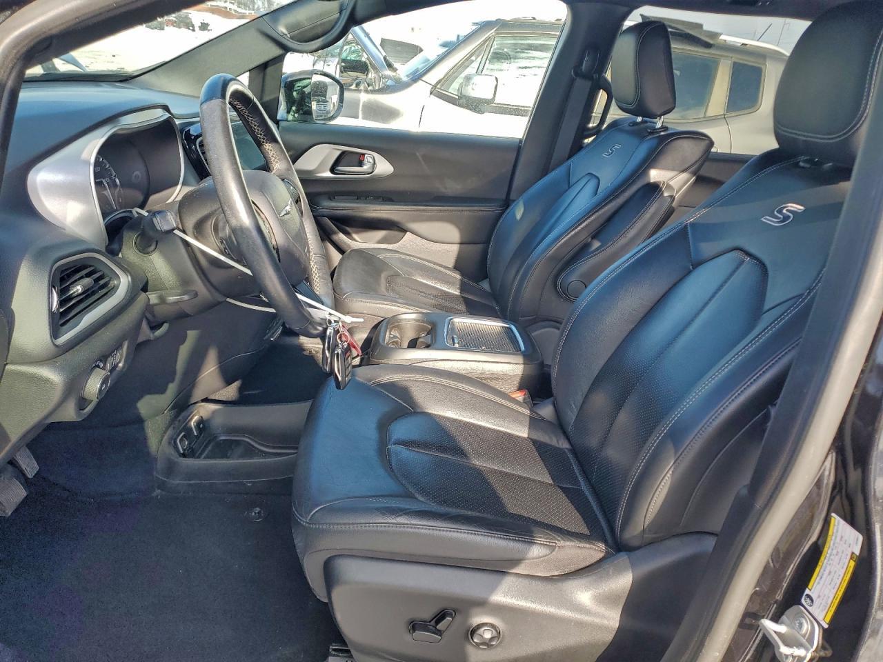 2020 CHRYSLER Pacifica