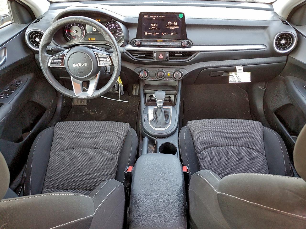 2023 KIA FORTE