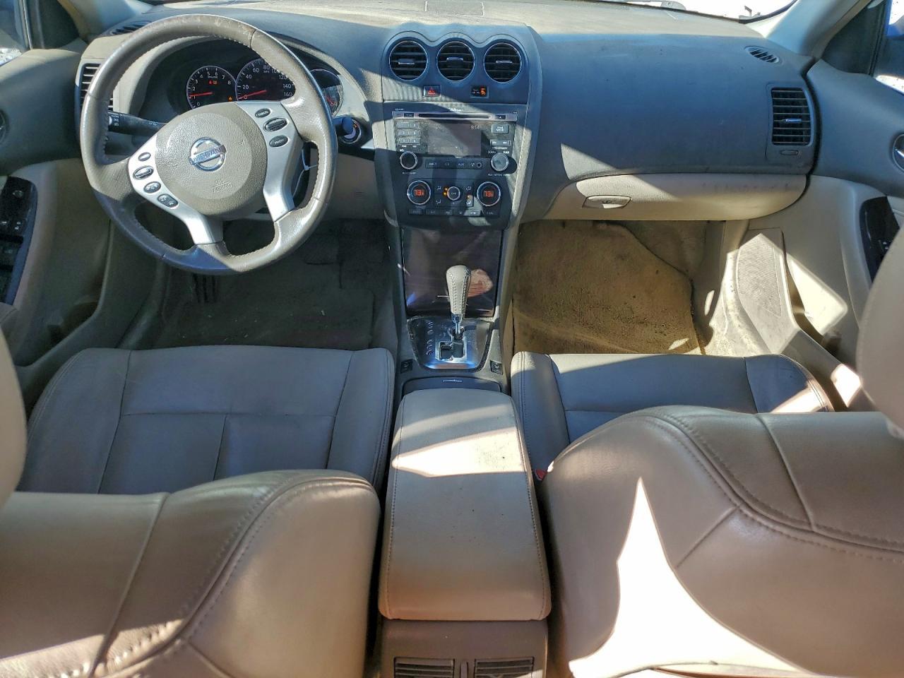 2010 NISSAN ALTIMA