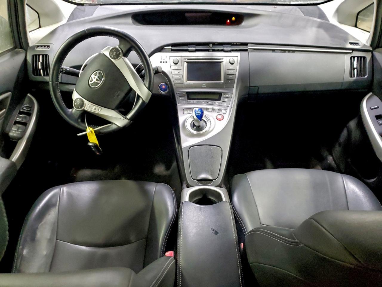 2013 TOYOTA PRIUS