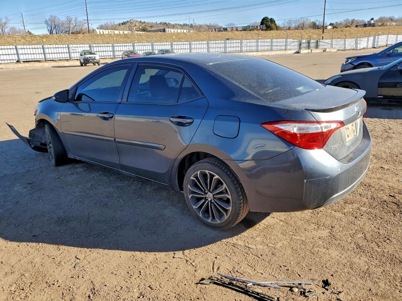 2015 TOYOTA COROLLA