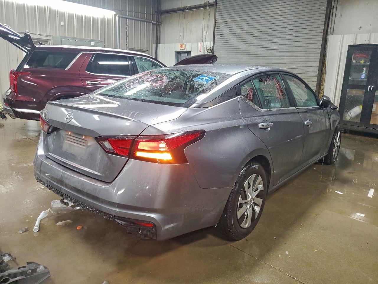 2022 NISSAN ALTIMA