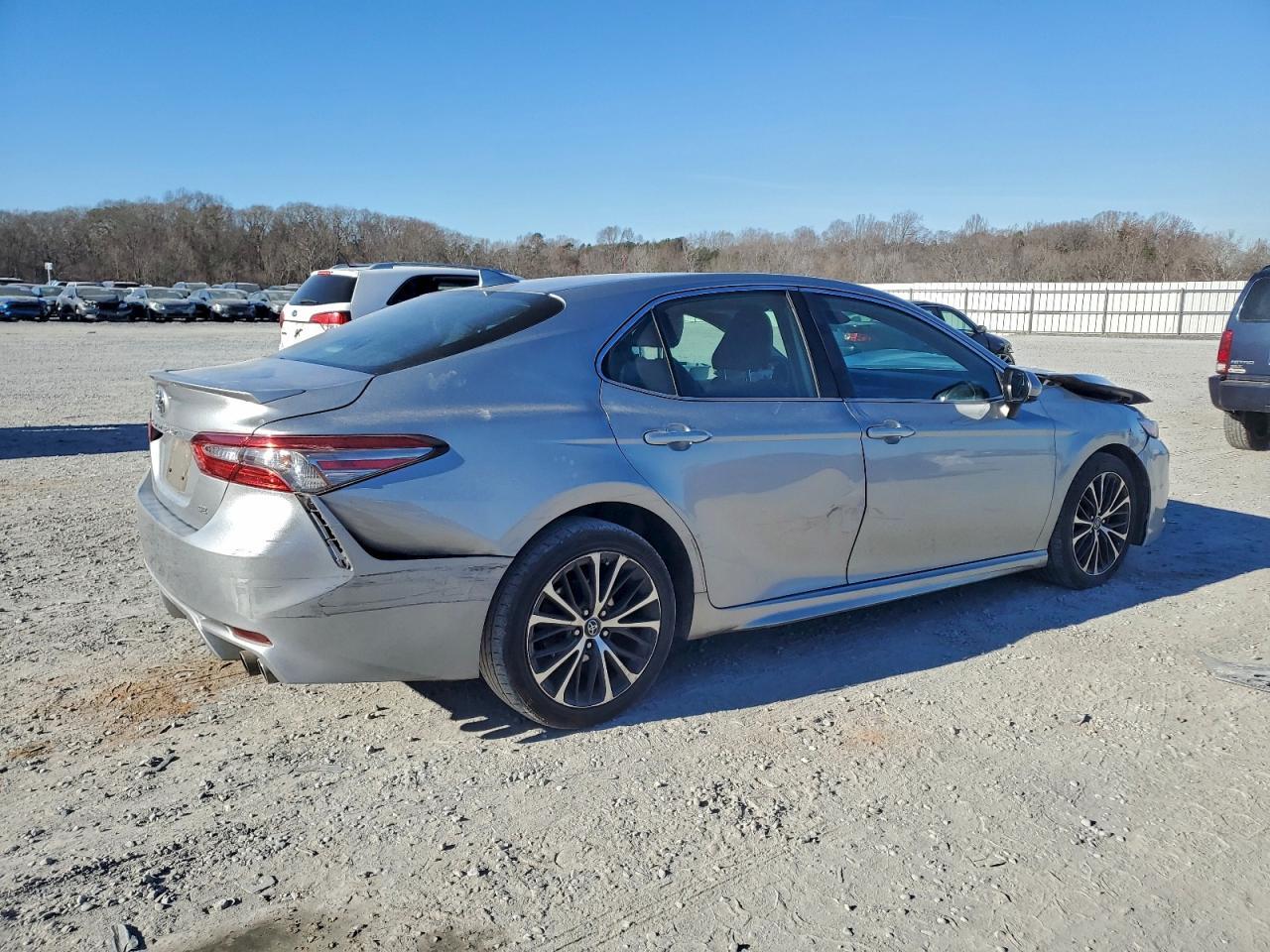 2019 TOYOTA CAMRY