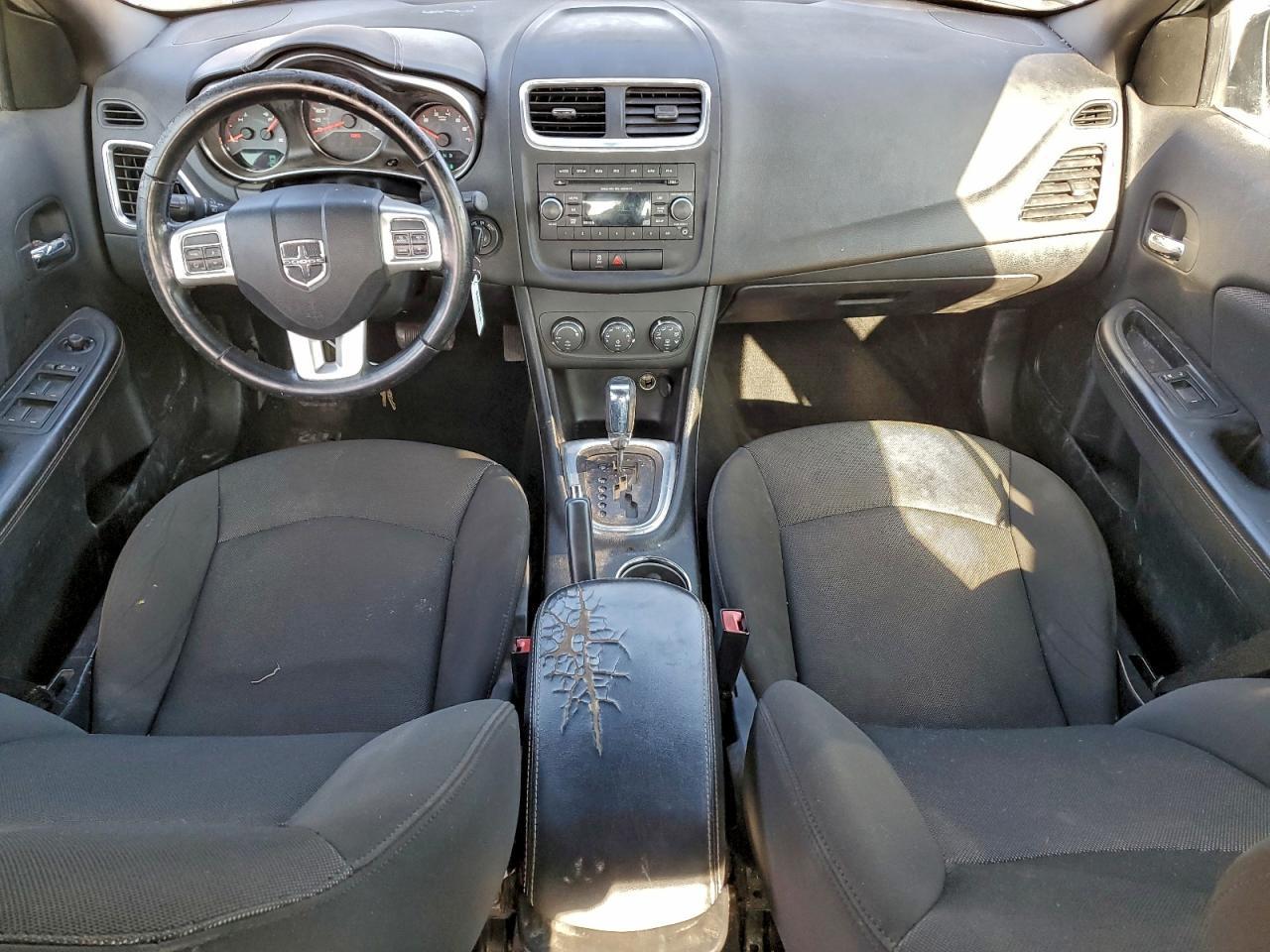 2013 DODGE Avenger