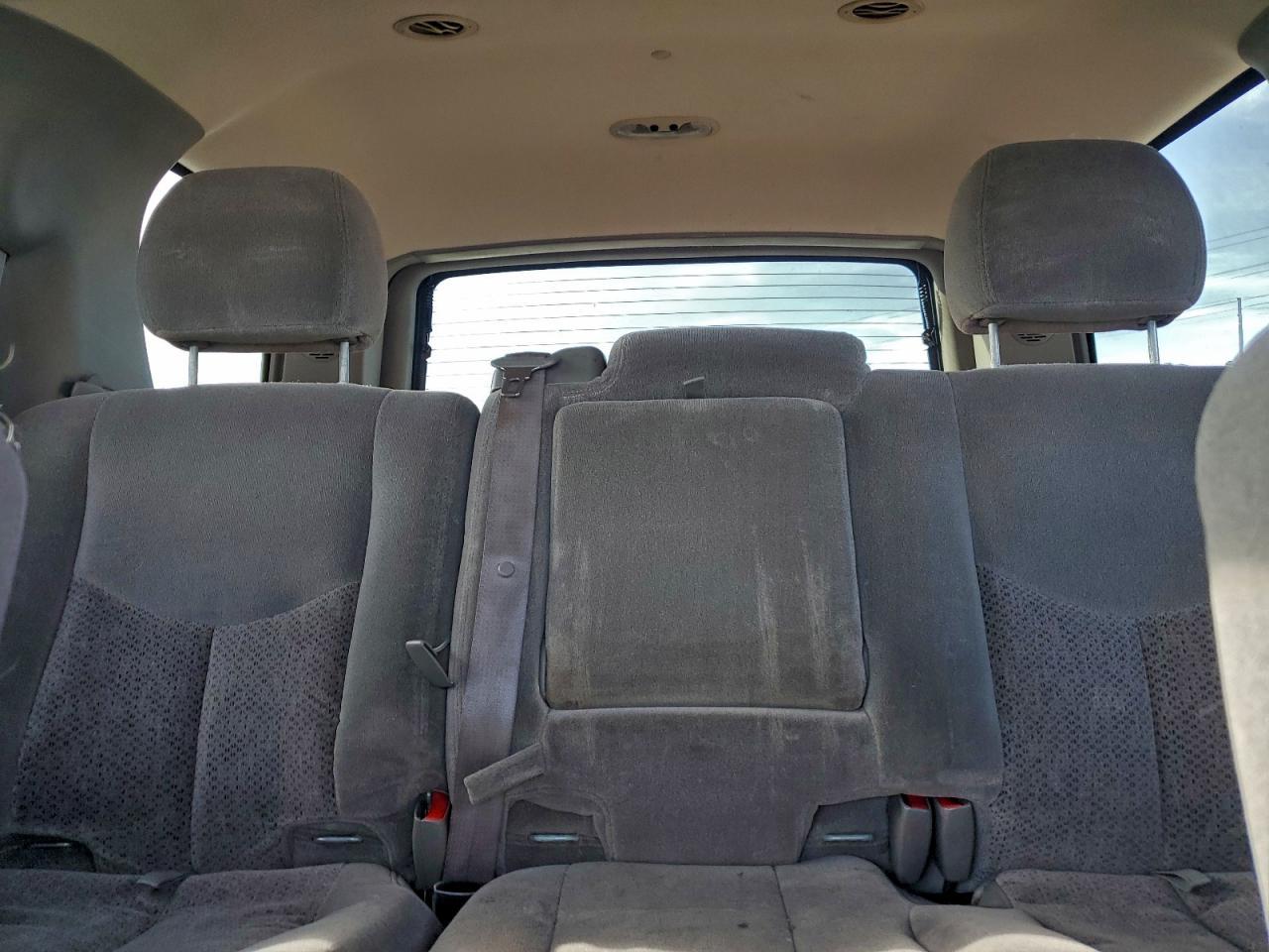 2003 CHEVROLET Tahoe
