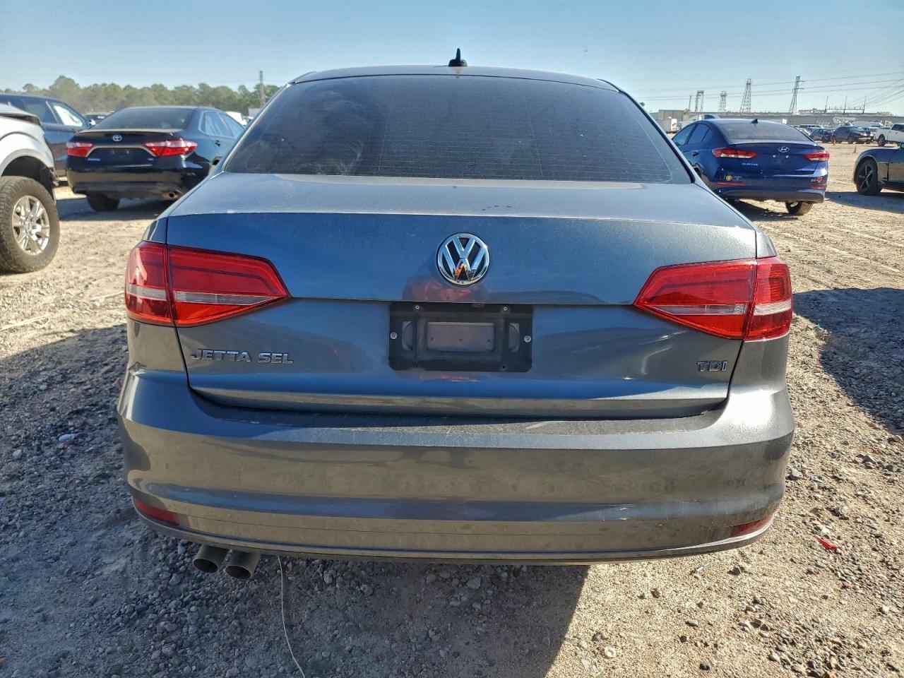 2015 VOLKSWAGEN JETTA