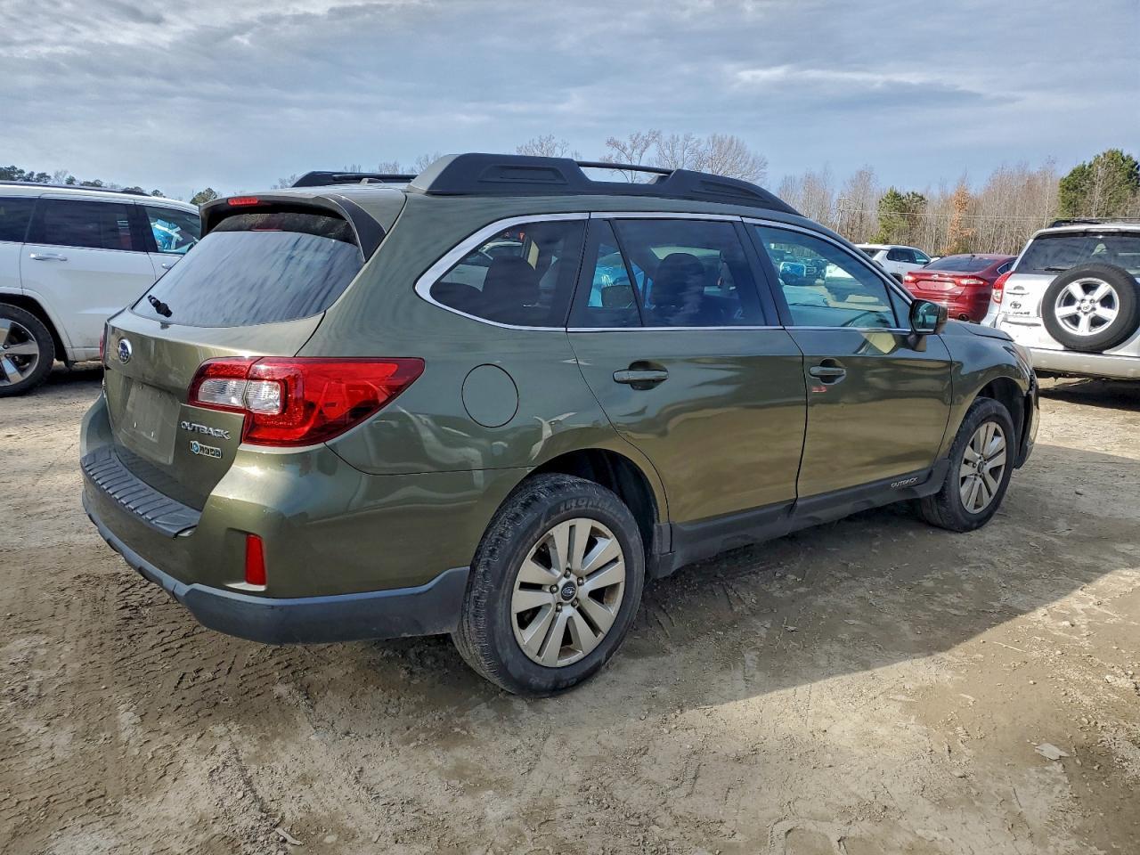 2015 SUBARU Outback