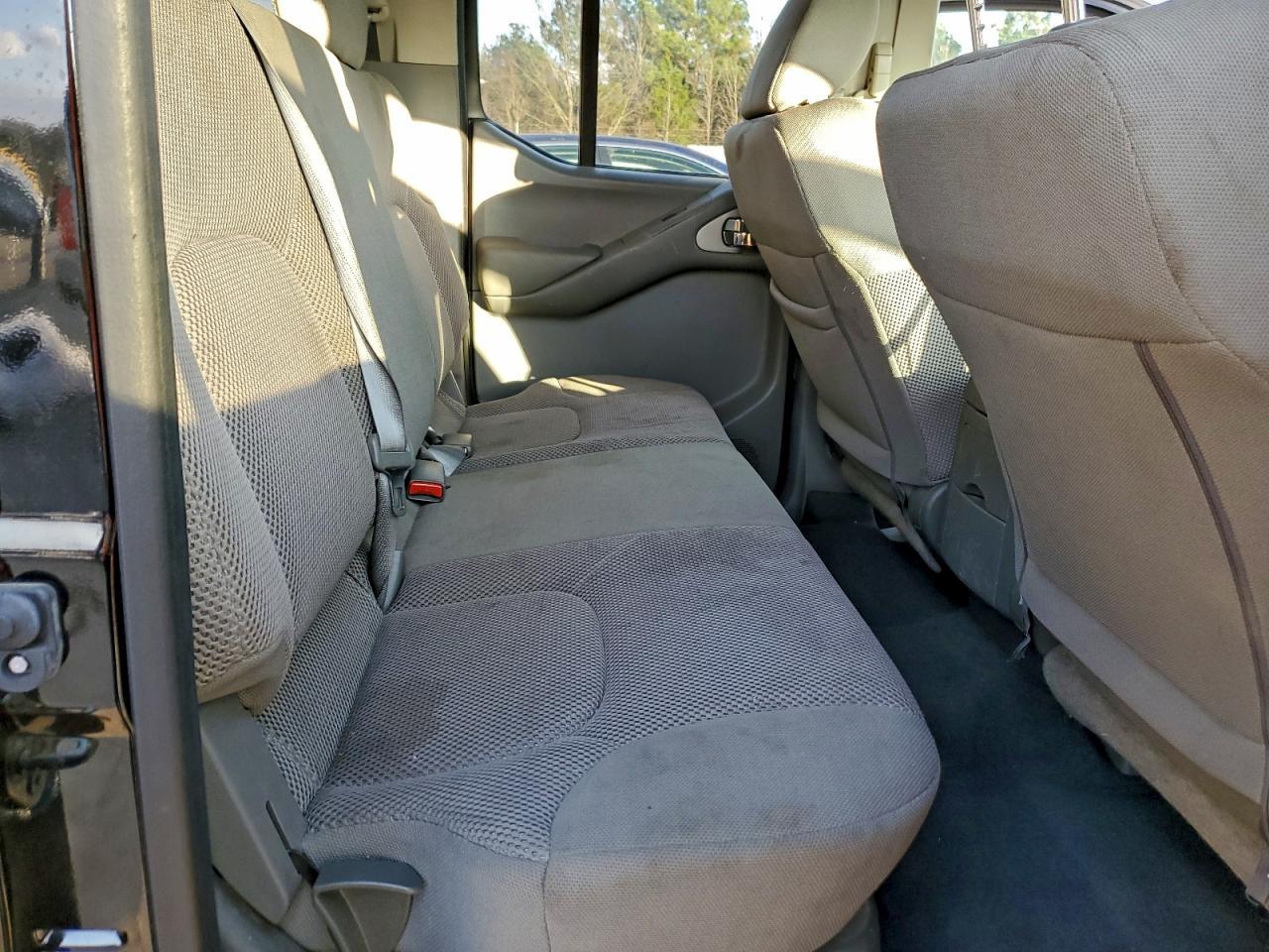 2020 NISSAN Frontier