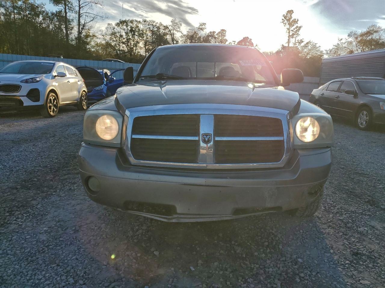 2007 DODGE Dakota