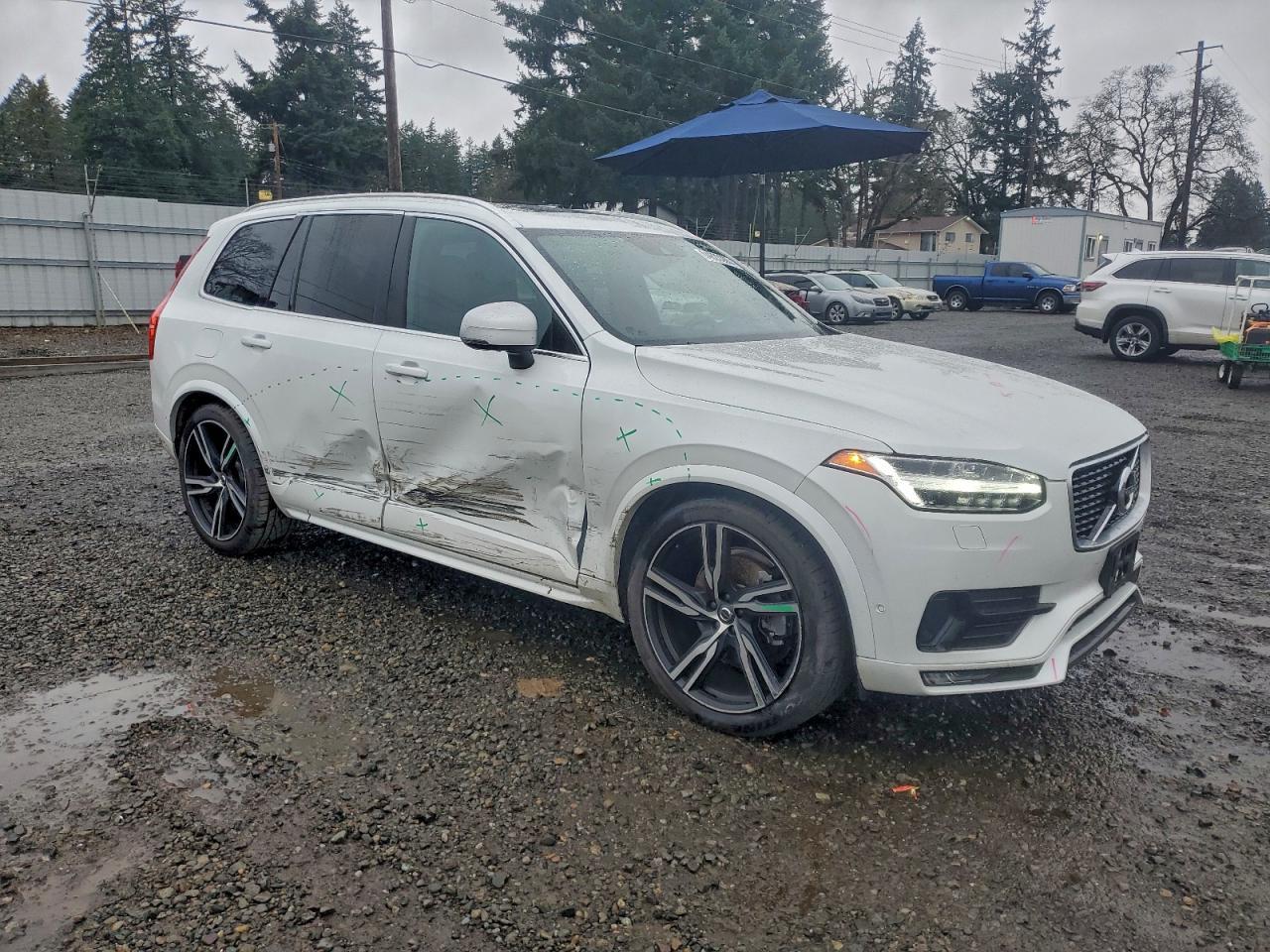 2019 VOLVO XC90
