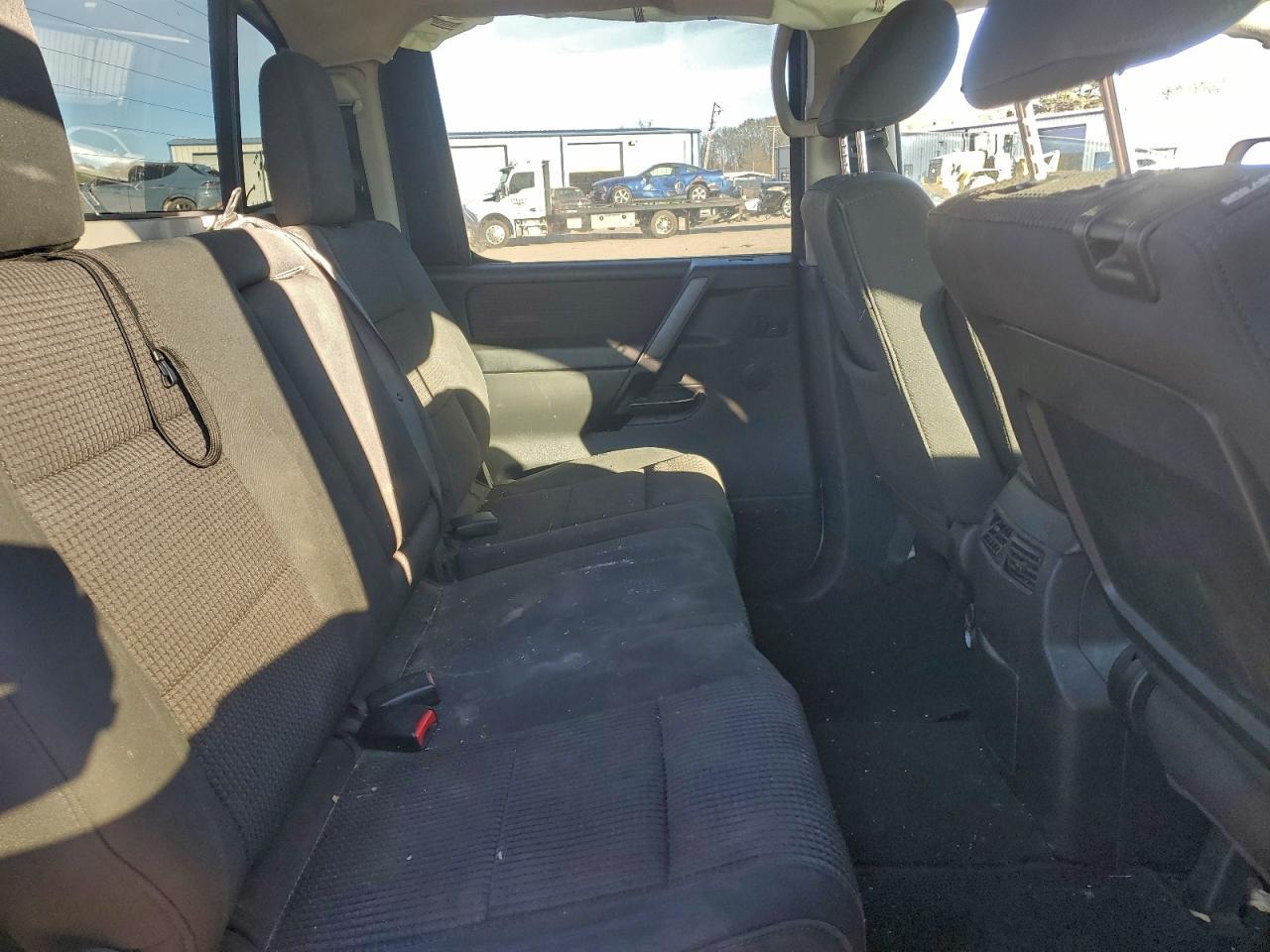 2012 NISSAN Titan