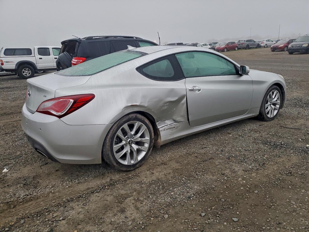 2013 HYUNDAI GENESIS