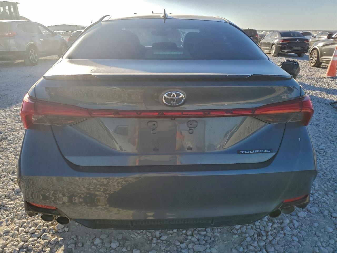 2019 TOYOTA Avalon