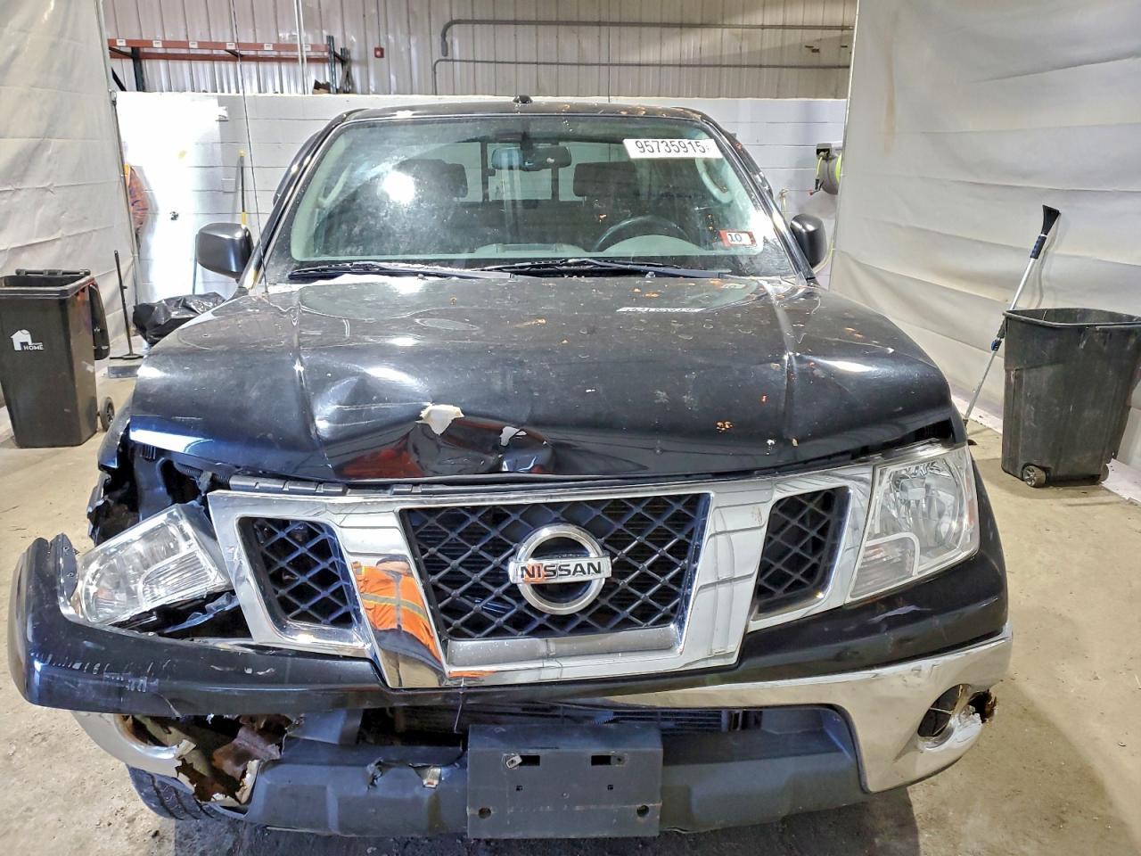 2011 NISSAN Frontier