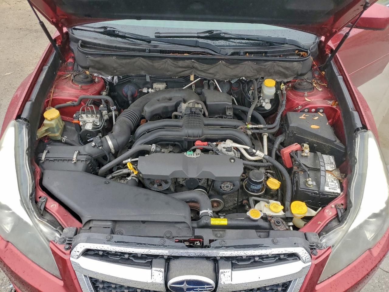 2013 SUBARU Legacy