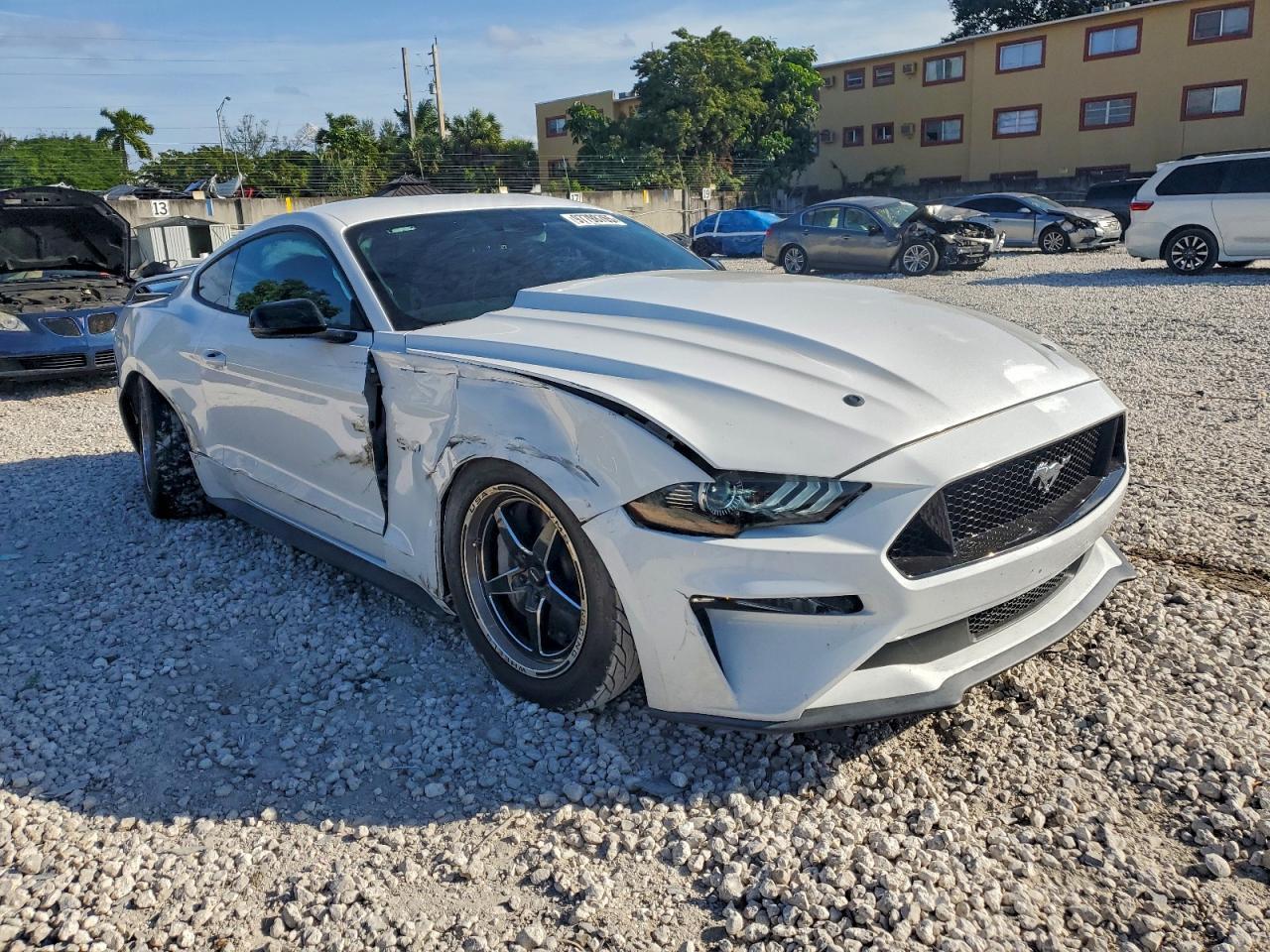 2021 FORD MUSTANG