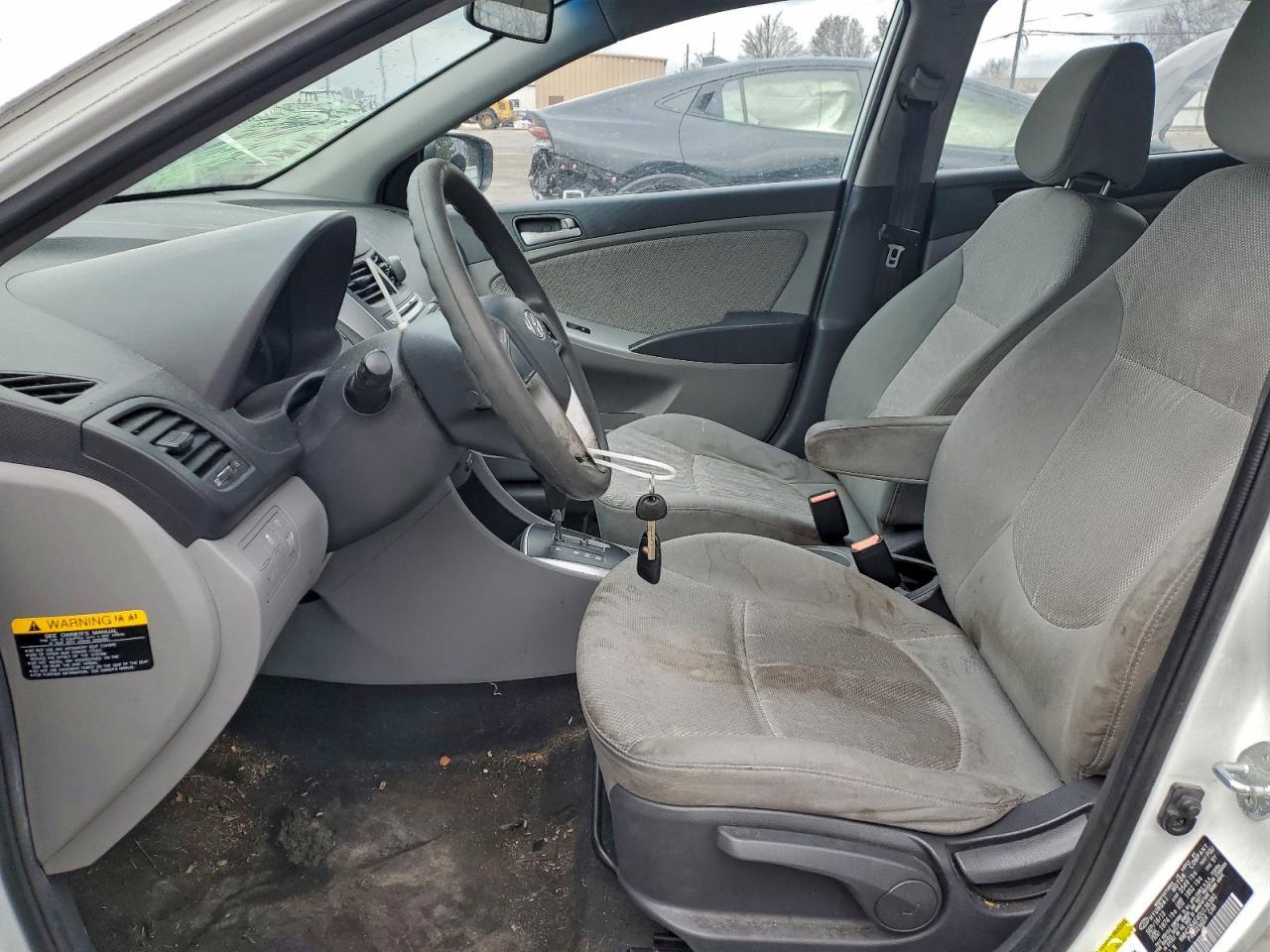 2013 HYUNDAI ACCENT