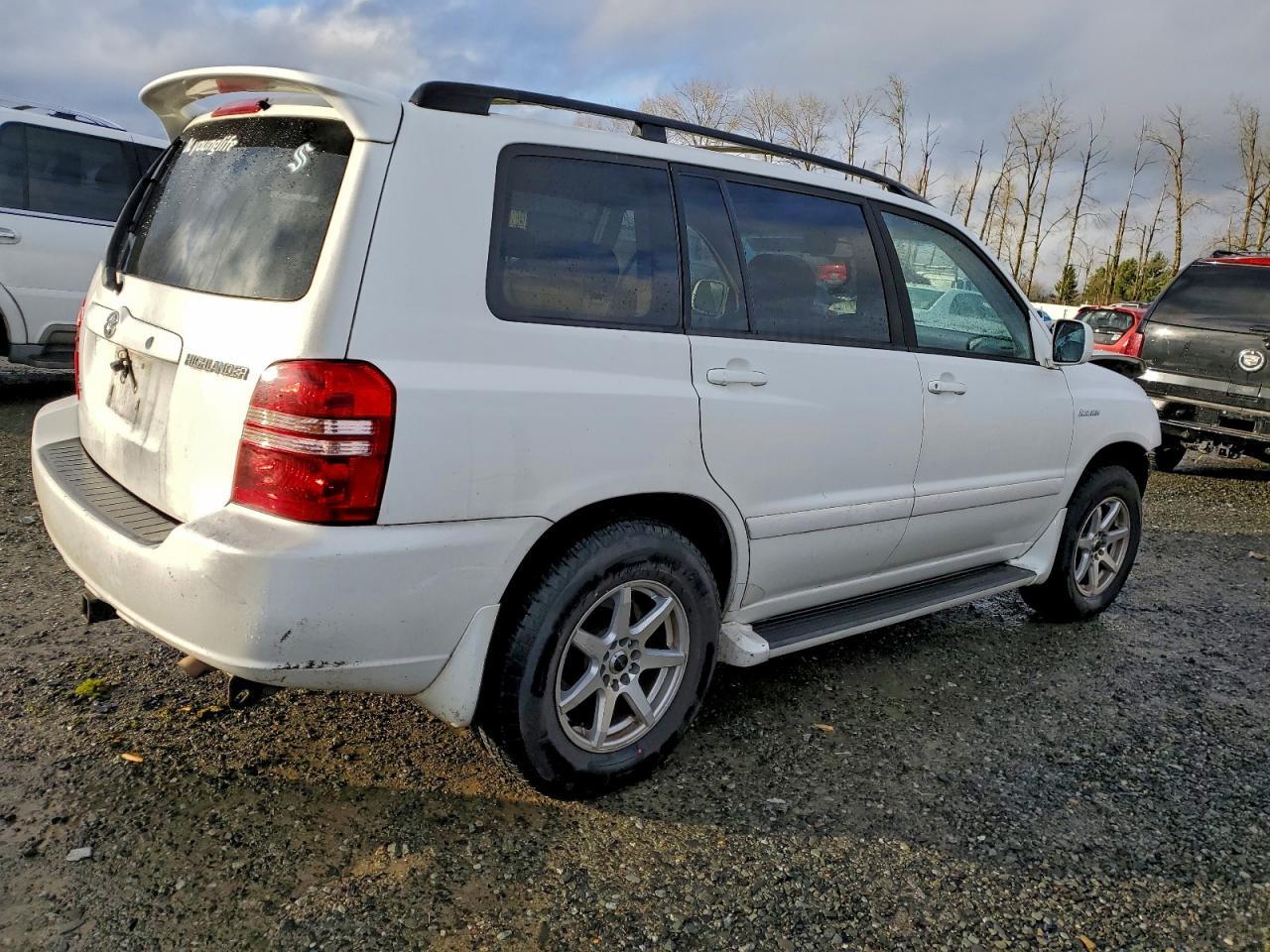 2003 TOYOTA HIGHLANDER
