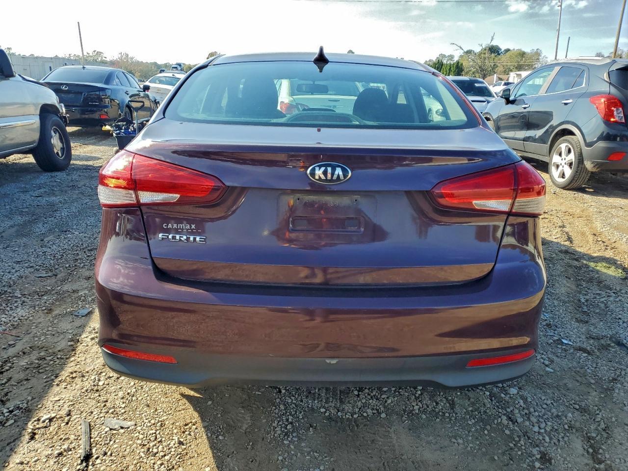 2017 KIA FORTE