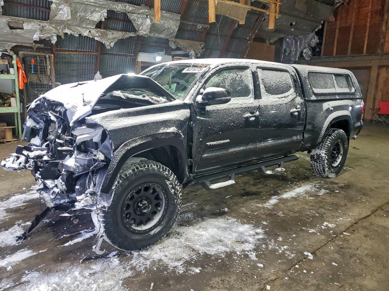 2017 TOYOTA TACOMA