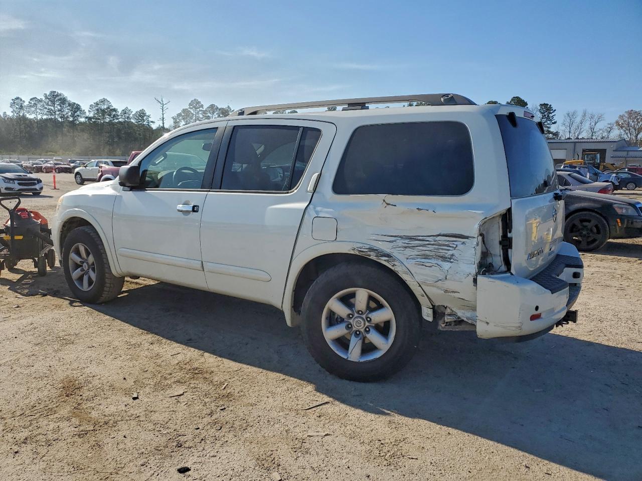 2014 NISSAN Armada