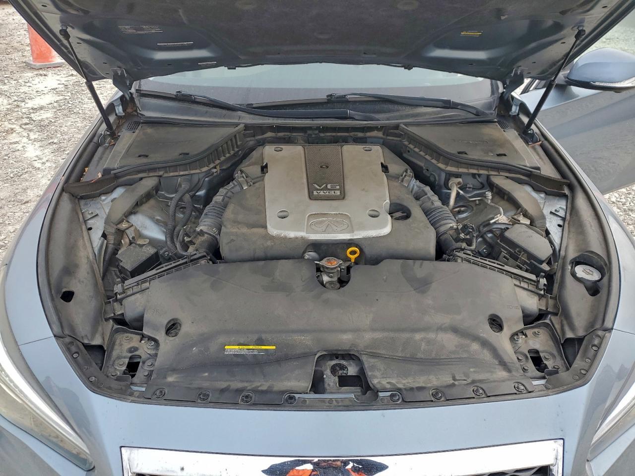 2015 INFINITI Q50