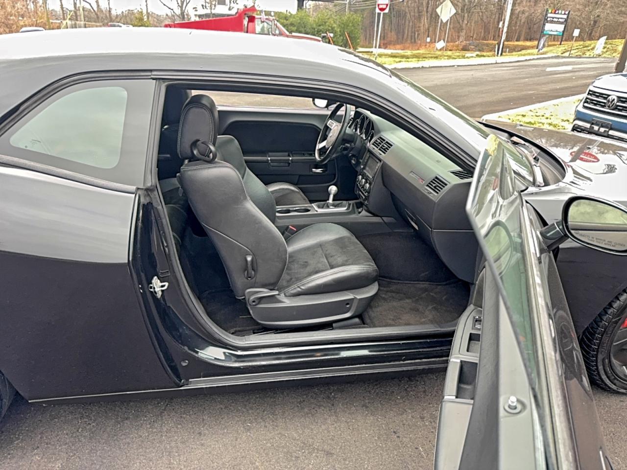 2010 DODGE Challenger