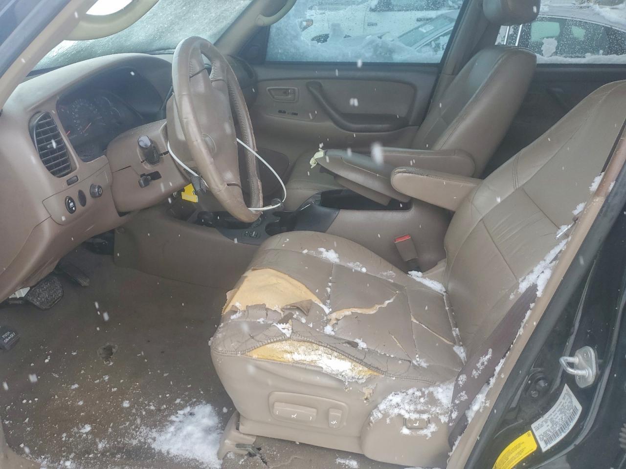 2001 TOYOTA Sequoia