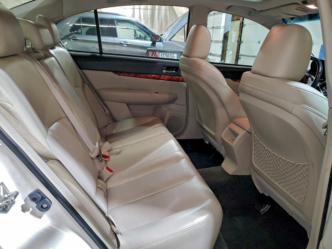 2012 SUBARU Legacy