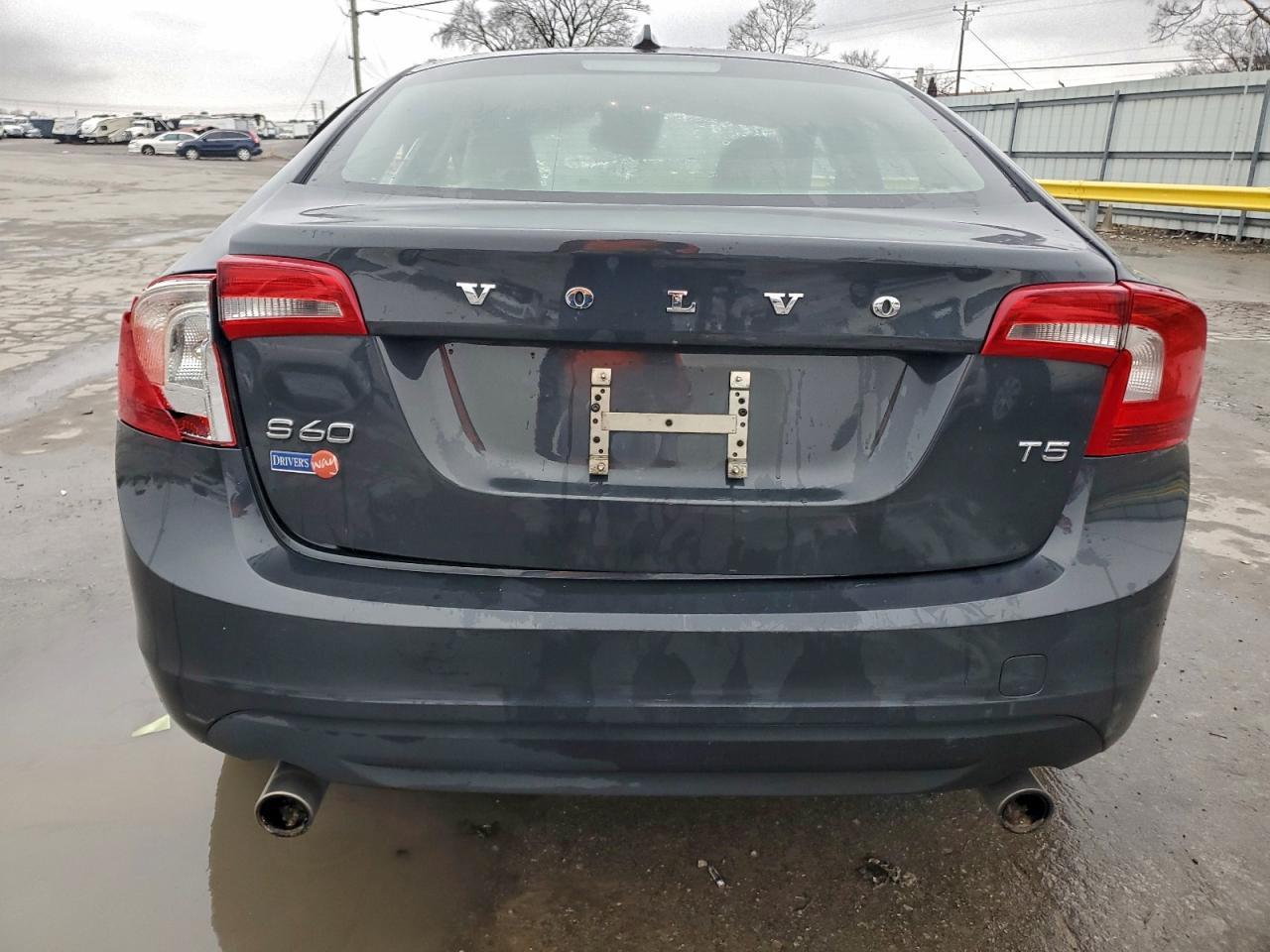 2013 VOLVO S60