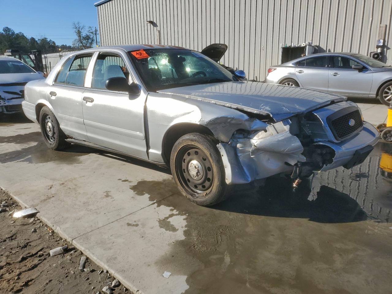 2008 FORD Crown Victoria