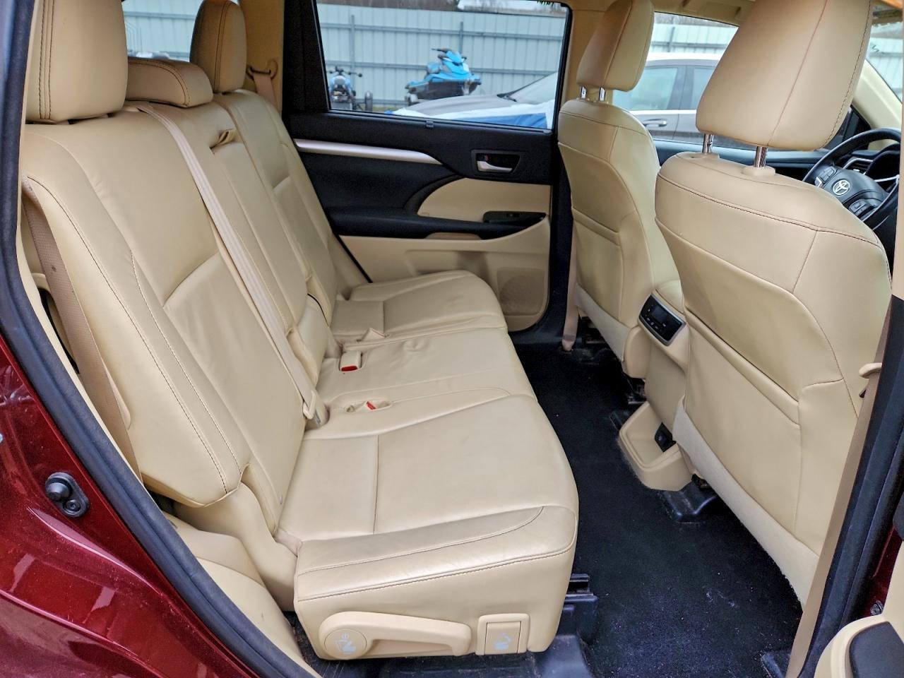 2015 TOYOTA HIGHLANDER