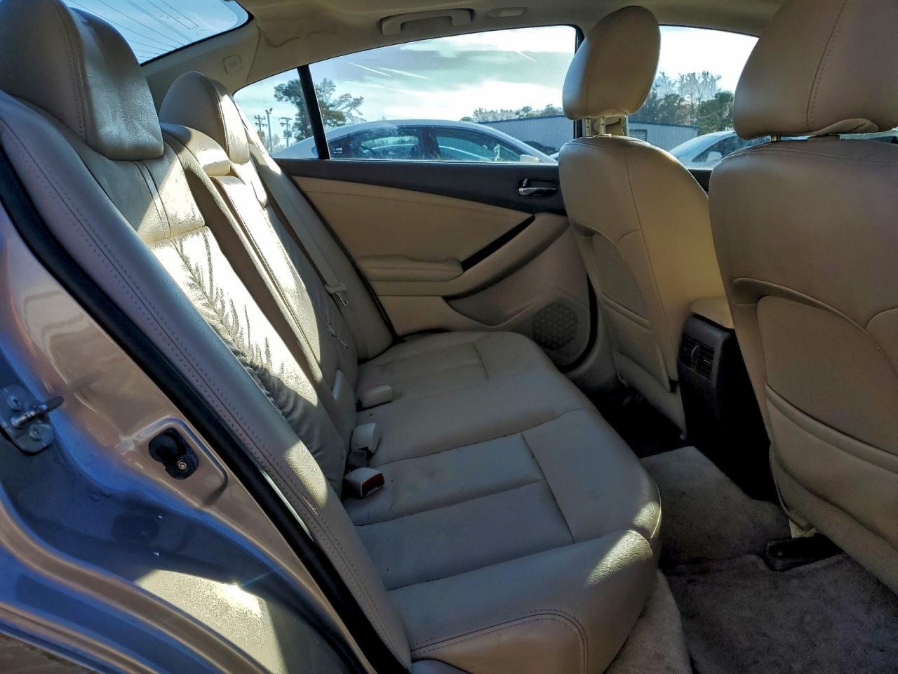 2012 NISSAN ALTIMA