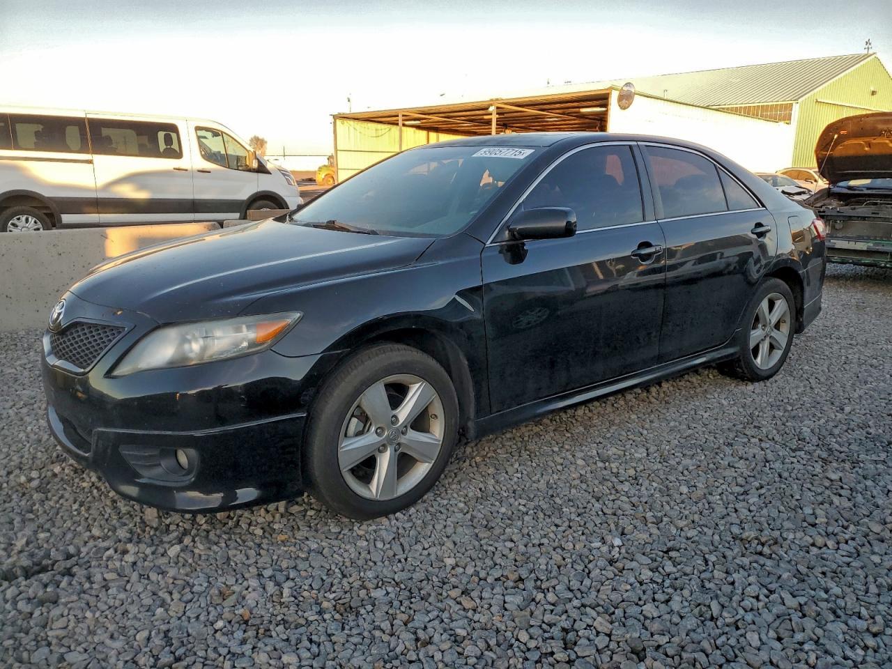 2011 TOYOTA CAMRY