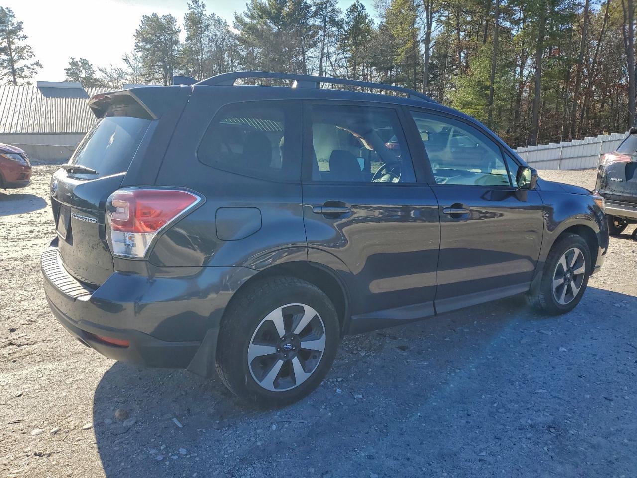 2018 SUBARU FORESTER