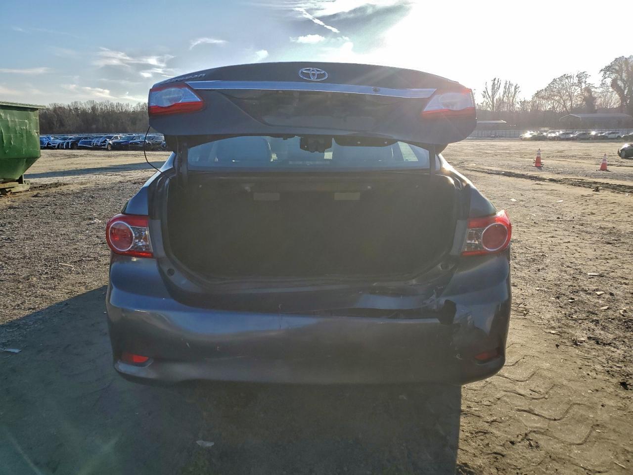 2011 TOYOTA COROLLA