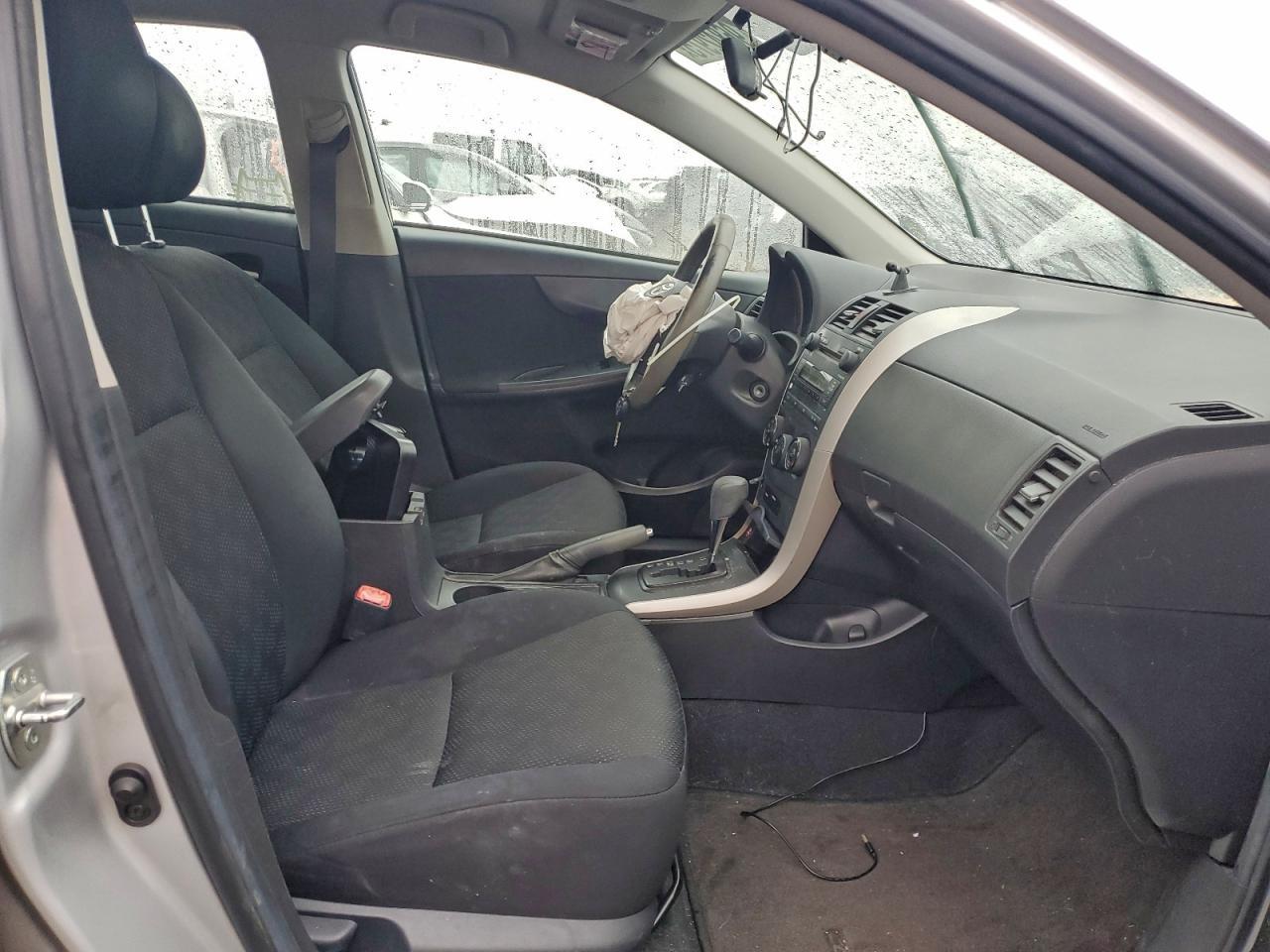 2009 TOYOTA COROLLA