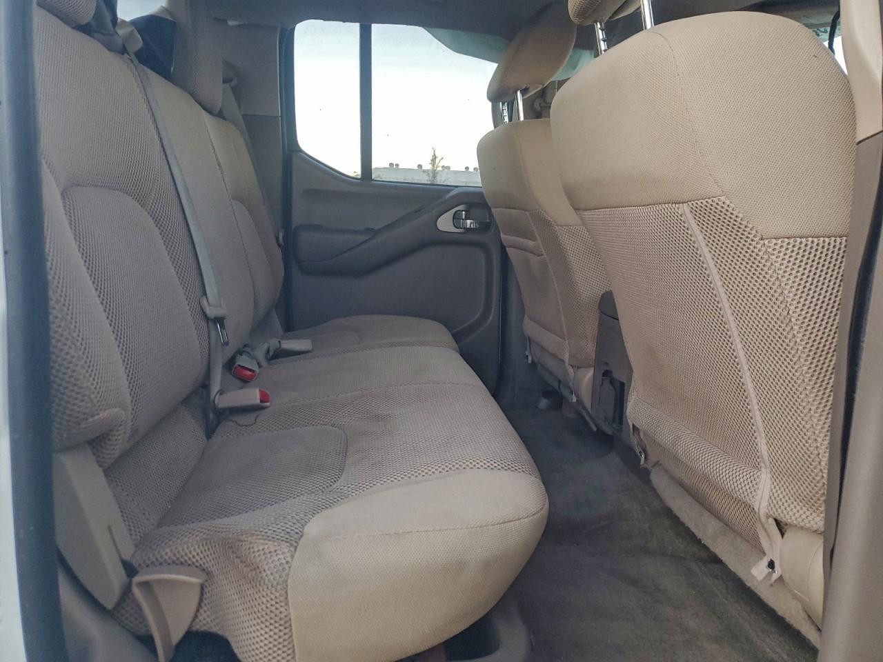 2017 NISSAN Frontier